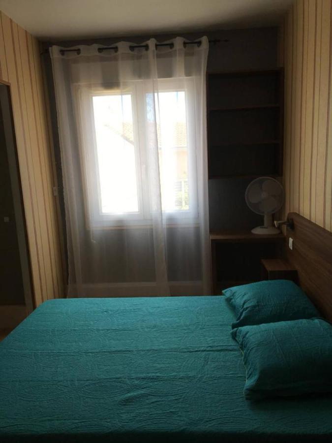 Hotel Les Rosiers Ла Рошел Екстериор снимка
