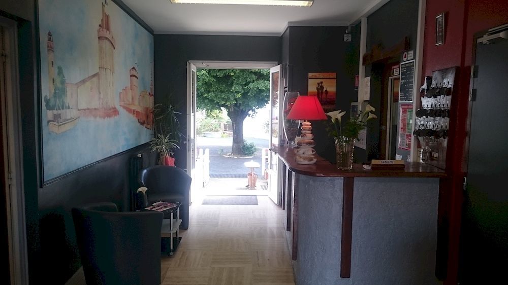 Hotel Les Rosiers Ла Рошел Екстериор снимка